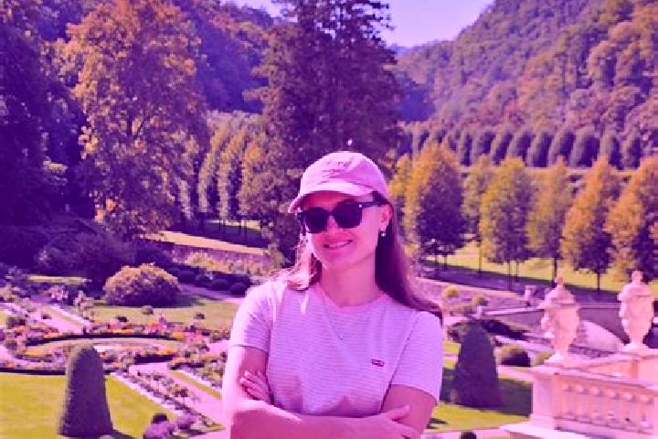 Emma, 20 — Escort in Bilosarayska Kosa, Ukraine