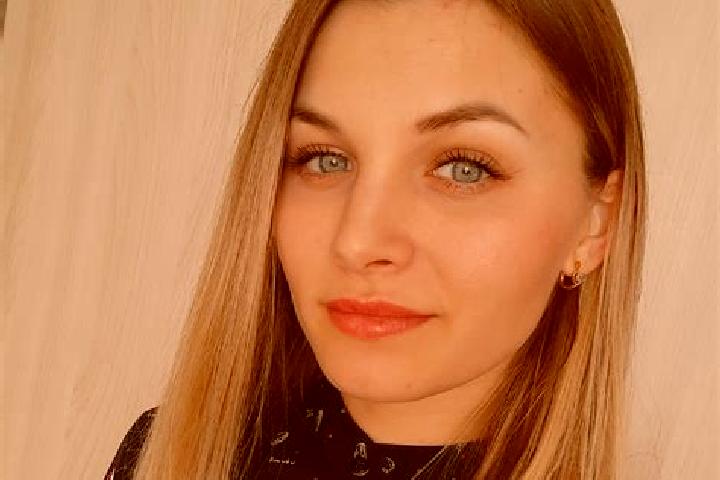 Emma, 20 — Escort in Mar yanovka, Ukraine
