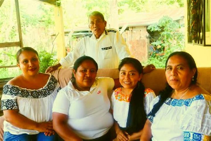 Emma, 20 — Escort in Poptun, Guatemala