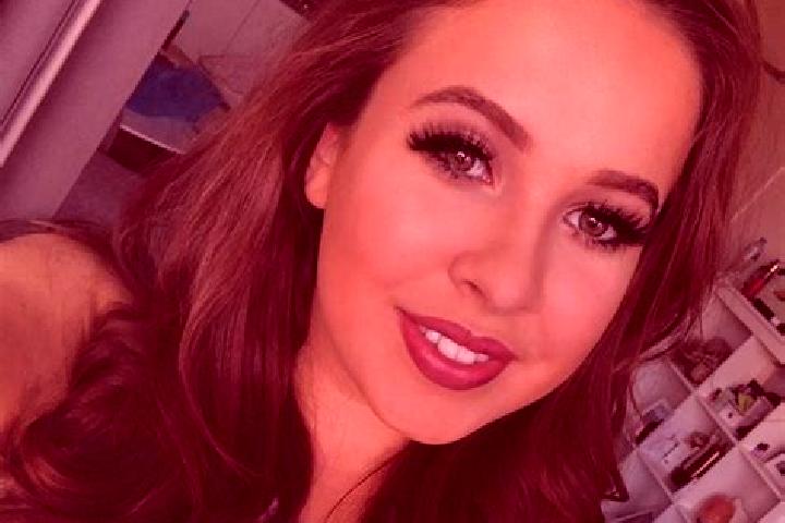 Emma, 21, a auburn dark-eyed caucasian companion based in Cheongyang. Offering GFE, Striptease, A-Level, Girlfriend Experience. Available for incall and outc...