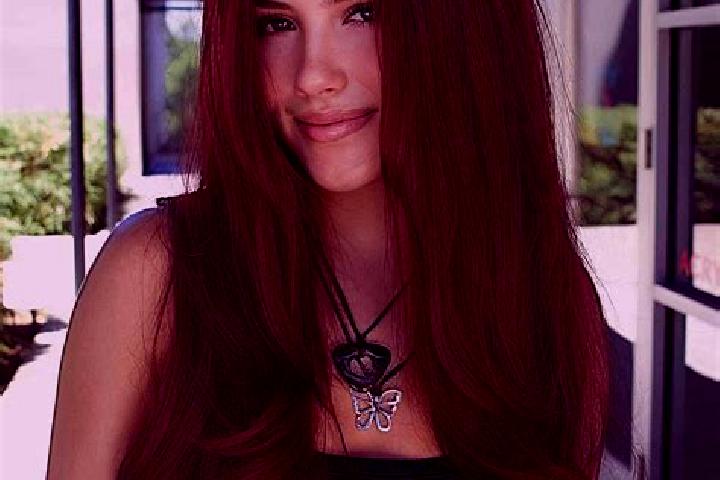 Emma, 21, a auburn dark-eyed caucasian companion based in Henglu. Offering Party Girl, Fetish, BDSM, A-Level. Available for incall and outcall, day and eveni...