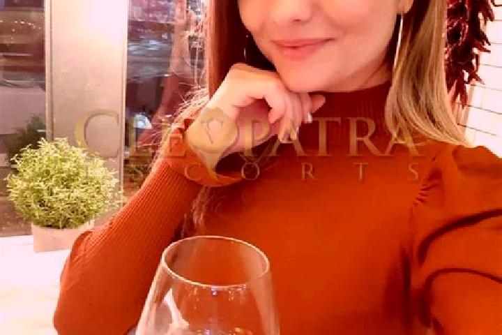 Emma, 21, a dark blonde amber-eyed caucasian companion based in Itirapina. Offering Deep French Kissing, Striptease, Dinner Date, OWO. Available for incall a...