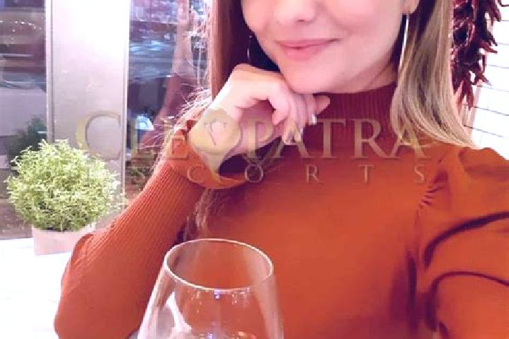 Emma, 21, a red brown-eyed middle eastern companion based in Ceriano Laghetto. Offering Domination, Overnight, Deep French Kissing, Dinner Date, OWO. Availab...