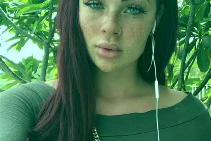 Emma, 21, a red green-eyed caribbean companion based in Alberndorf in der Riedmark. Offering Domination, Girlfriend Experience, GFE. Available for incall and...