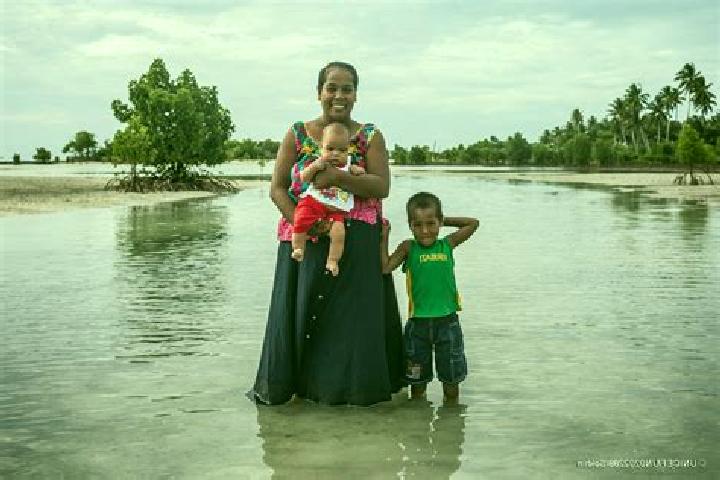 Emma, 21 — Escort in Banraeaba Village, Kiribati