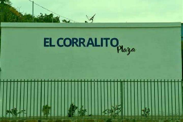 Emma, 21 — Escort in El Corralito, Mexico