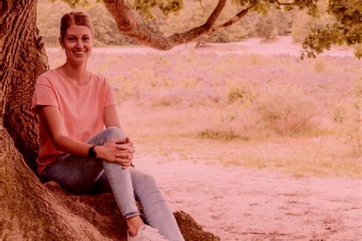 Emma, 21 — Escort in Fuentelahiguera de Albatages, Spain