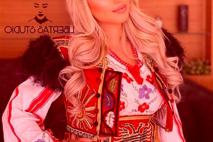 Emma, 21 — Escort in Kacanik, Kosovo