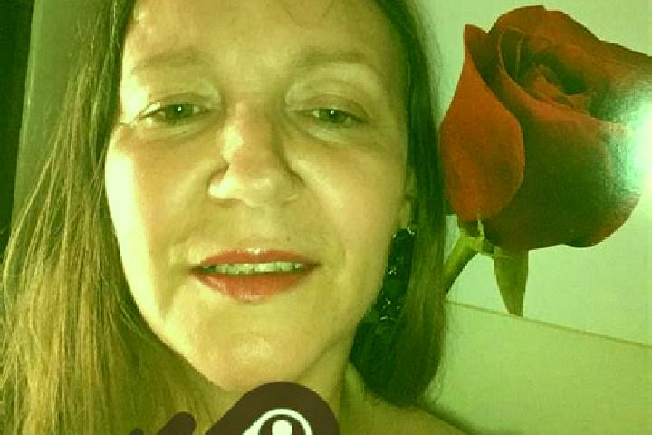 Emma, 21 — Escort in Machados, Brazil
