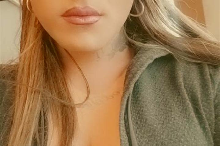 Emma, 21 — Escort in Oakland, United States