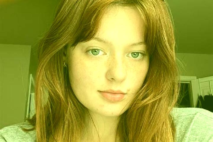 Emma, 22, a auburn brown-eyed caucasian companion based in Ploscos. Offering Prostate Massage, GFE, Couples, Deep French Kissing. Available for incall and ou...