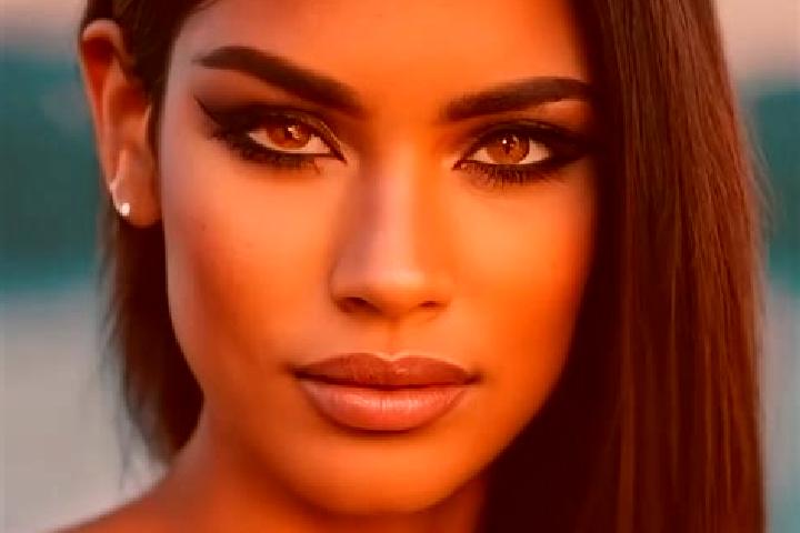 Emma, 22, a black dark-eyed latina companion based in Santiago Lachivia. Offering Massage, BDSM, Dinner Date. Available for incall and outcall, overnight boo...