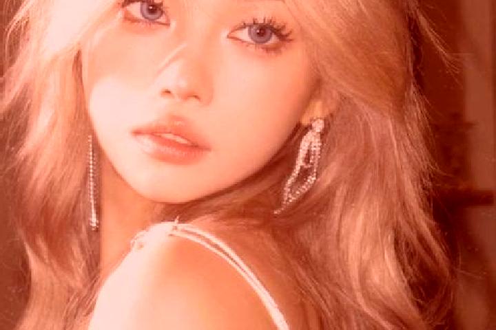 Emma, 22, a blonde blue-eyed asian companion based in Huanipaca. Offering BDSM, Duos, 69, GFE. Available for incall and outcall, overnight bookings available.