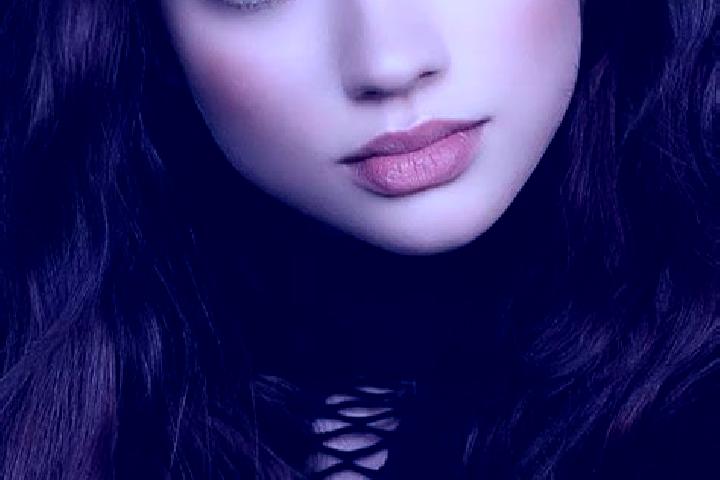 Emma, 22, a brunette blue-eyed middle eastern companion based in Lumbatan. Offering Deep French Kissing, Massage, Fetish. Available for incall and outcall, o...