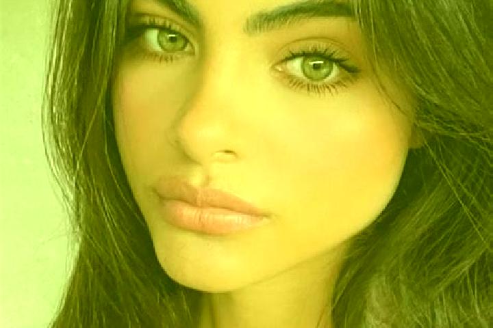 Emma, 22, a chestnut dark-eyed indian companion based in Bolatice. Offering Erotic Massage, Roleplay, Tantra, 69. Available for incall and outcall, overnight...