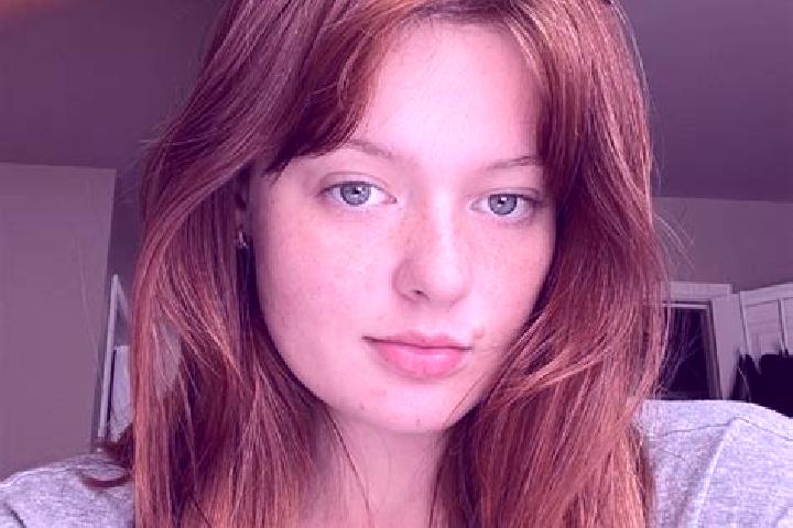 Emma, 22, a chestnut green-eyed caucasian companion based in Mount Brydges. Offering A-Level, BDSM, Overnight. Available for incall and outcall, day and even...