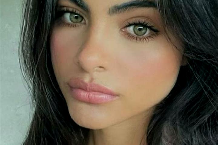 Emma, 22, a chestnut green-eyed indian companion based in Nuevo Progreso (Casas Viejas). Offering CIM, Girlfriend Experience, OWO, 69, Duos. Available for in...