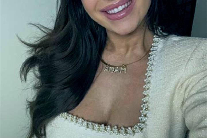 Emma, 22 — Escort in Saint Clair, United States