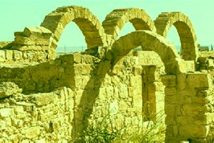 Emma, 22 — Escort in Umm ar Rasas, Jordan