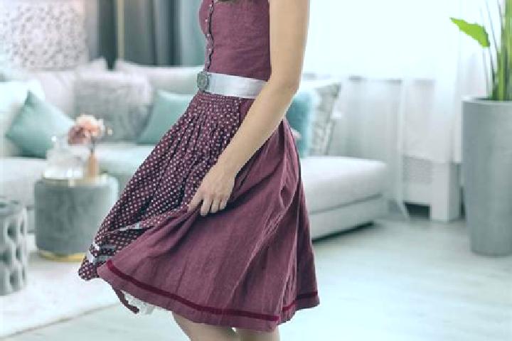 Emma, 22 — Escort in Uthumphon Phisai, Thailand