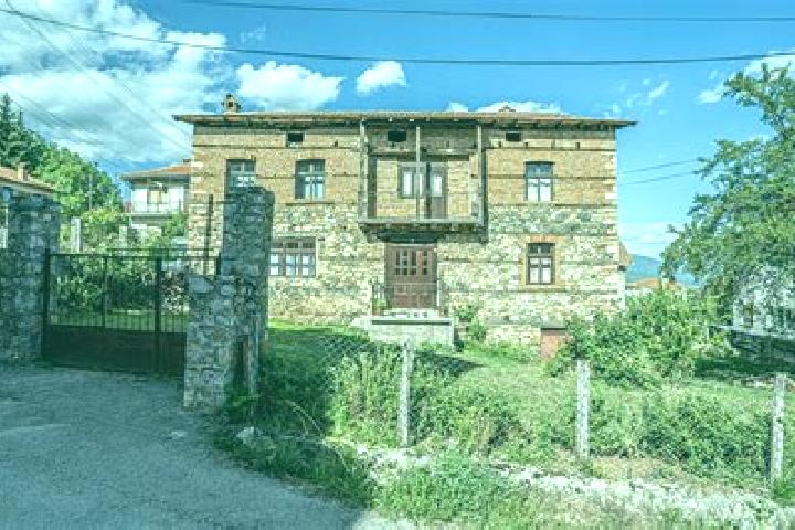 Emma, 22 — Escort in Vratnica, North Macedonia