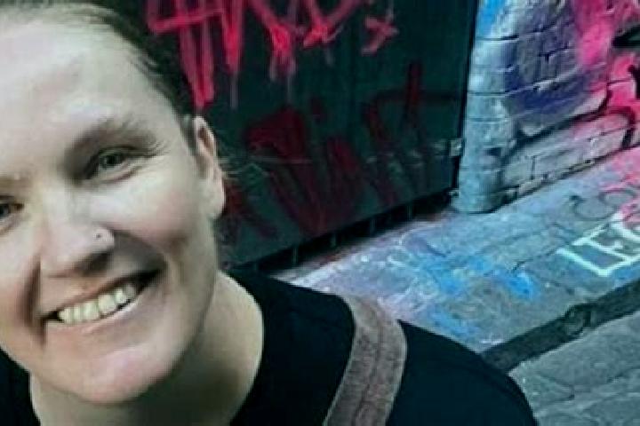 Emma, 22 — Escort in Whiteside, Australia
