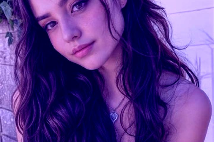 Emma, 23, a brunette hazel-eyed asian companion based in Vereshchaki. Offering OWO, Fetish, GFE. Available for incall and outcall, overnight bookings available.
