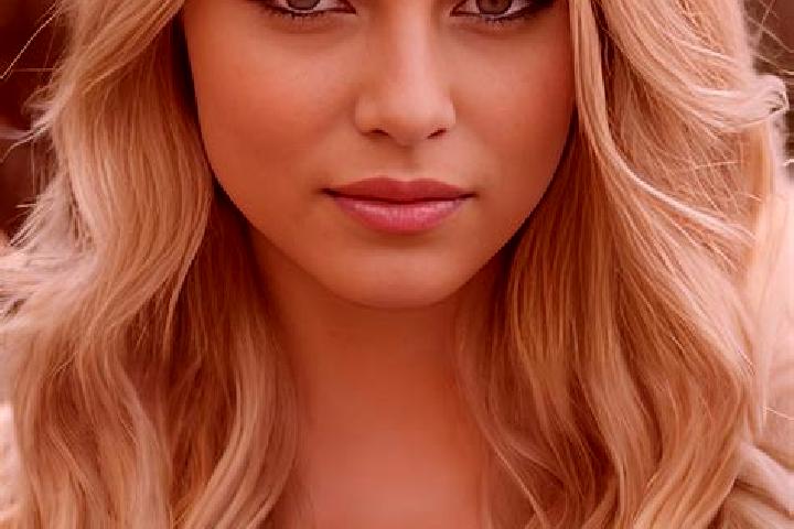 Emma, 23, a dark blonde grey-eyed caribbean companion based in Sioni. Offering Deep French Kissing, A-Level, Overnight, Girlfriend Experience, Domination. Av...