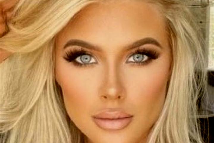Emma, 23, a platinum blonde amber-eyed middle eastern companion based in Fivemiletown. Offering Tantra, 69, Duos, Dinner Date. Available for incall and outca...