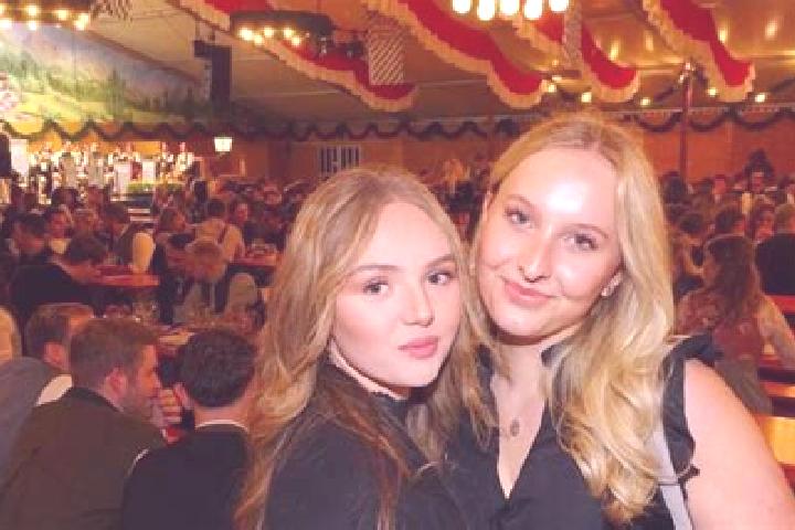Emma, 23 — Escort in Raubling, Germany