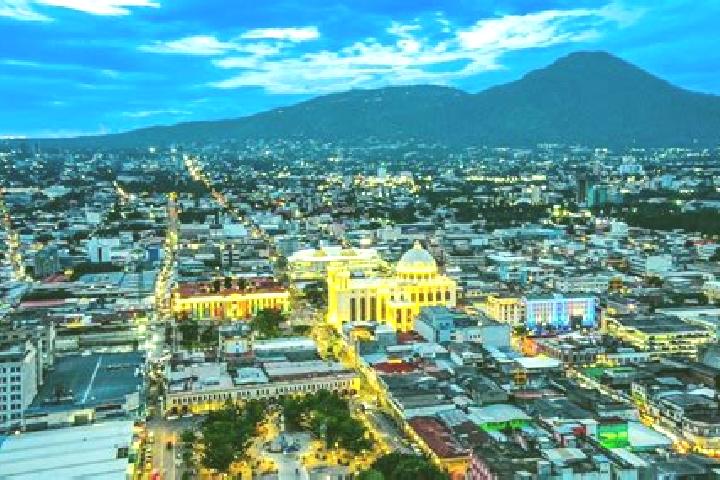 Emma, 23 — Escort in San Salvador, Philippines