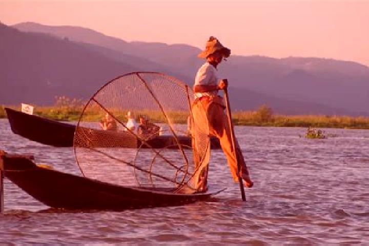 Emma, 23 — Escort in Taunggyi, Myanmar