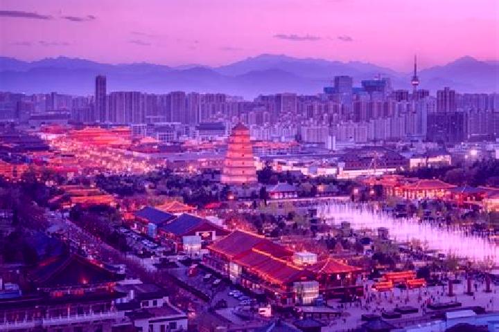 Emma, 23 — Escort in Xi Xian, China