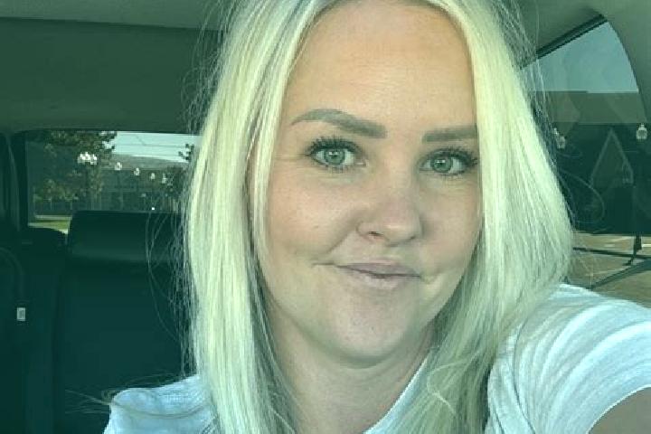 Emma, 24, a blonde green-eyed asian companion based in Totland. Offering Fetish, Party Girl, GFE, Travel Companion, BDSM. Available for incall and outcall, o...
