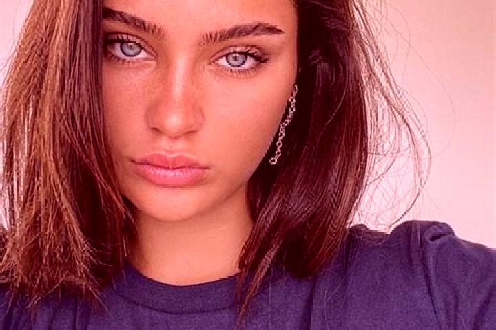 Emma, 24, a brunette brown-eyed european companion based in Cimanggu Girang. Offering Fetish, Striptease, A-Level, CIM. Available for incall and outcall, ove...