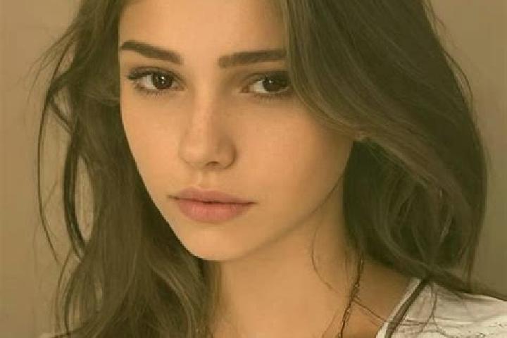 Emma, 24, a brunette brown-eyed slavic companion based in Huayllahuara. Offering Striptease, GFE, Overnight, CIM, BDSM. Available for incall and outcall, ove...