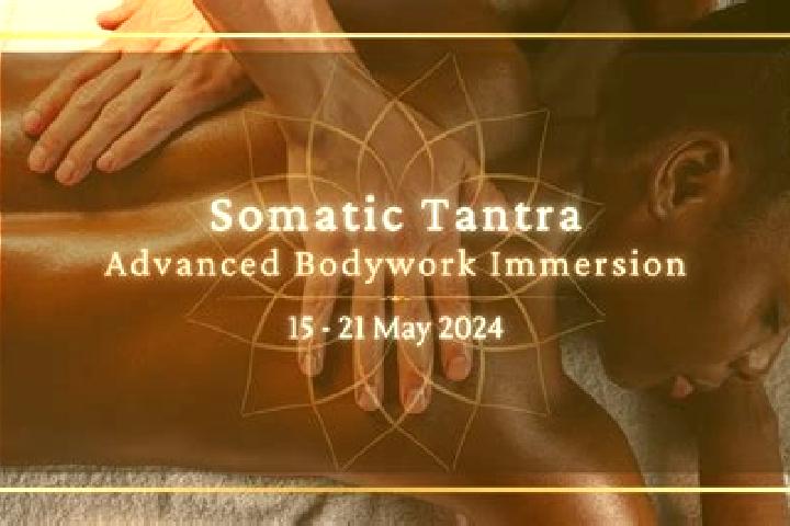 Emma, 24, a red brown-eyed ebony companion based in Cajola. Offering Prostate Massage, Tantra, A-Level. Available for incall and outcall, day and evening dates.