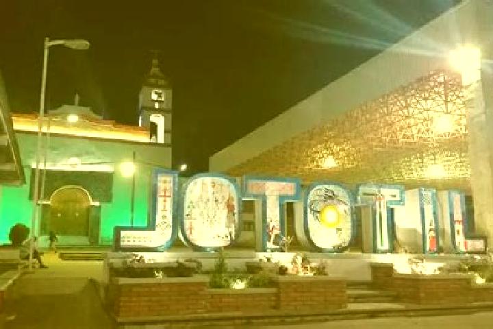 Emma, 24 — Escort in San Agustin Jitotol, Mexico