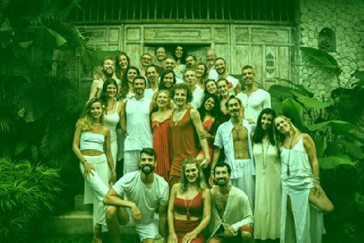 Emma, 25, a brunette dark-eyed caribbean companion based in Petoosang. Offering Domination, 69, Duos, Tantra. Available for incall and outcall, overnight boo...
