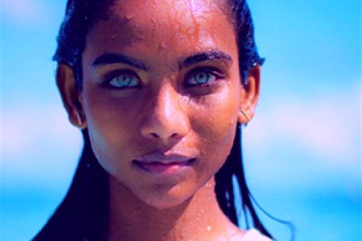 Emma, 25, a chestnut blue-eyed indian companion based in Essankro. Offering Striptease, CIM, Overnight. Available for incall and outcall, day and evening dates.