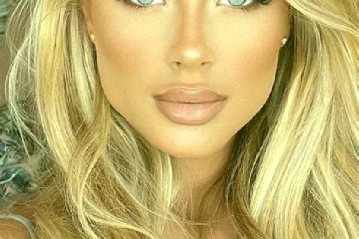 Emma, 25, a dark blonde blue-eyed latina companion based in Aydat. Offering OWO, 69, Striptease. Available for incall and outcall, day and evening dates.