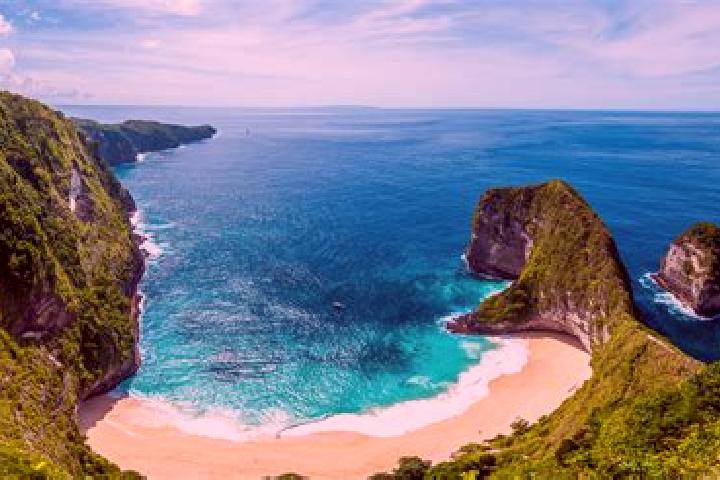 Emma, 25 — Escort in Mergayu, Indonesia