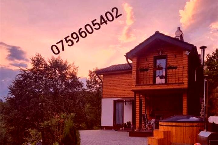 Emma, 25 — Escort in Poduri, Romania
