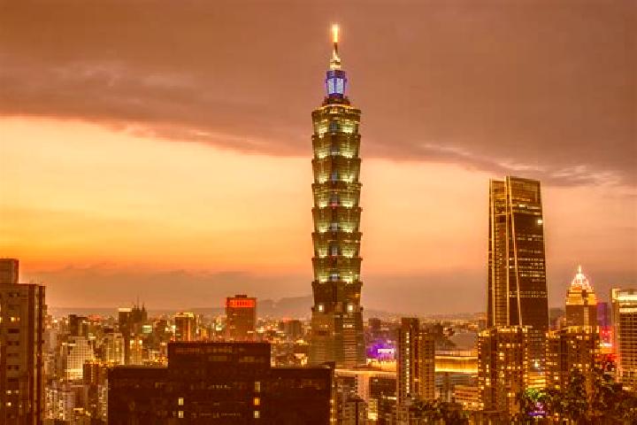 Emma, 25 — Escort in Yingge, Taiwan