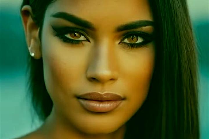 Emma, 26, a chestnut amber-eyed latina companion based in Garfield Heights. Offering Dinner Date, BDSM, Fetish, Massage, Party Girl. Available for incall and...