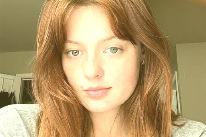 Emma, 26, a chestnut blue-eyed slavic companion based in Bueyuekdere. Offering CIM, Overnight, 69. Available for incall and outcall, day and evening dates.