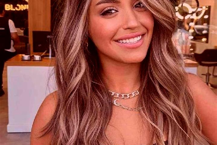 Emma, 26, a dark blonde brown-eyed mediterranean companion based in Galinheiros. Offering Tantra, 69, Domination. Available for incall and outcall, overnight...