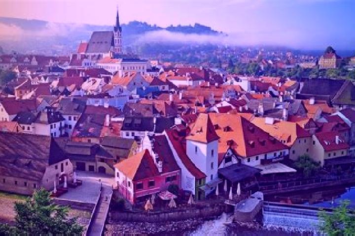 Emma, 26 — Escort in Cesky Krumlov, Czech Republic