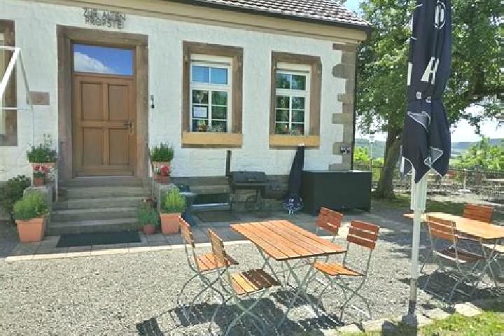 Emma, 26 — Escort in Haschbach am Remigiusberg, Germany