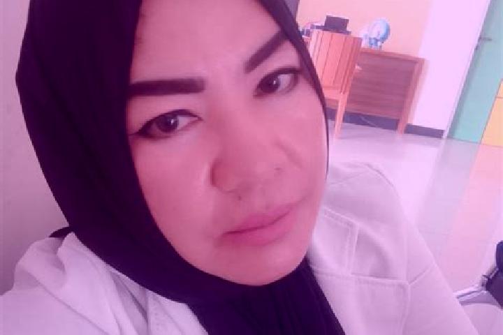 Emma, 26 — Escort in Longikis, Indonesia